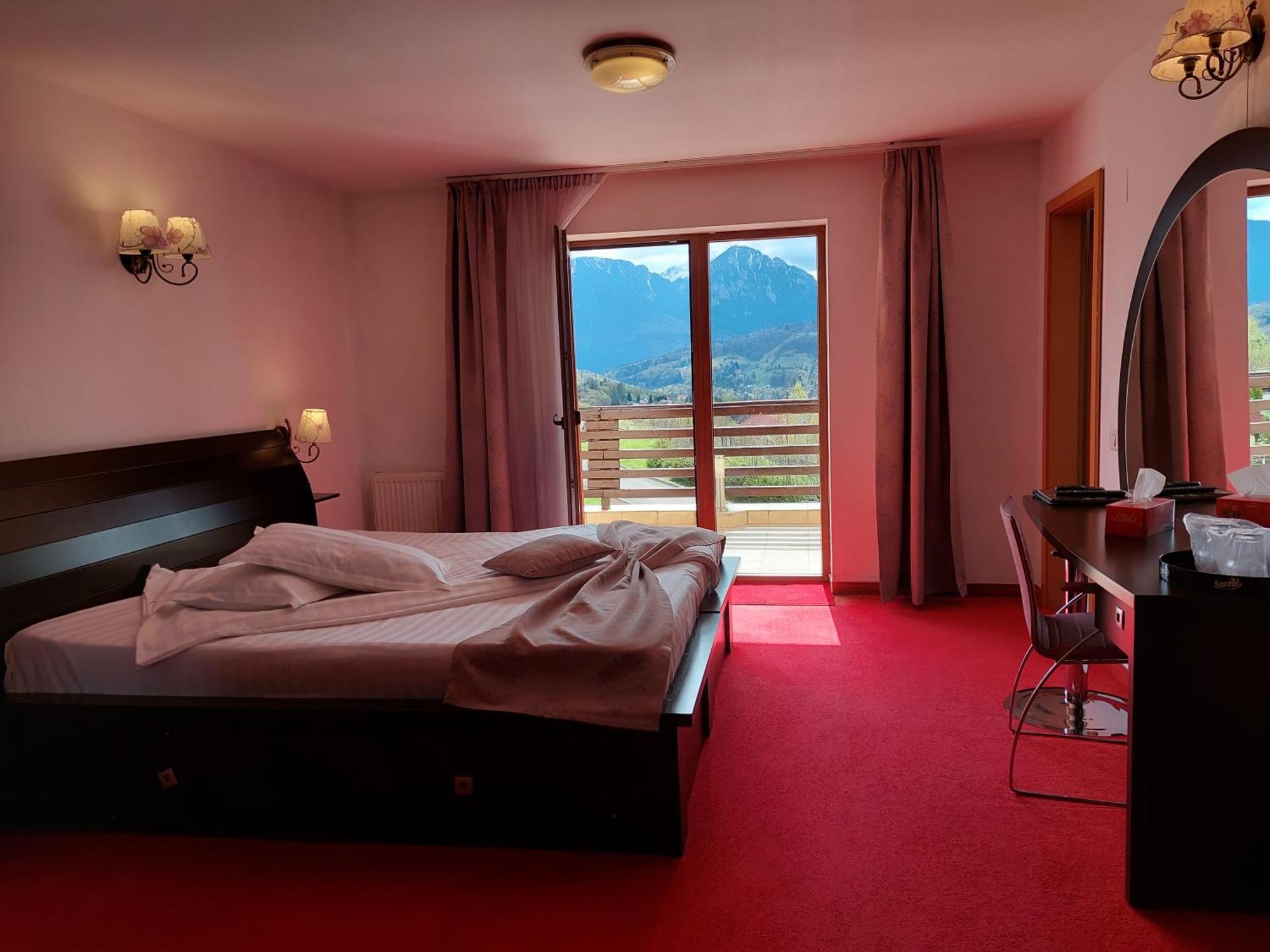 Pension Chalet Poiana Marului Ranch Exteriör bild